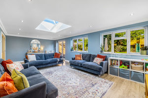 Lounge- click for photo gallery